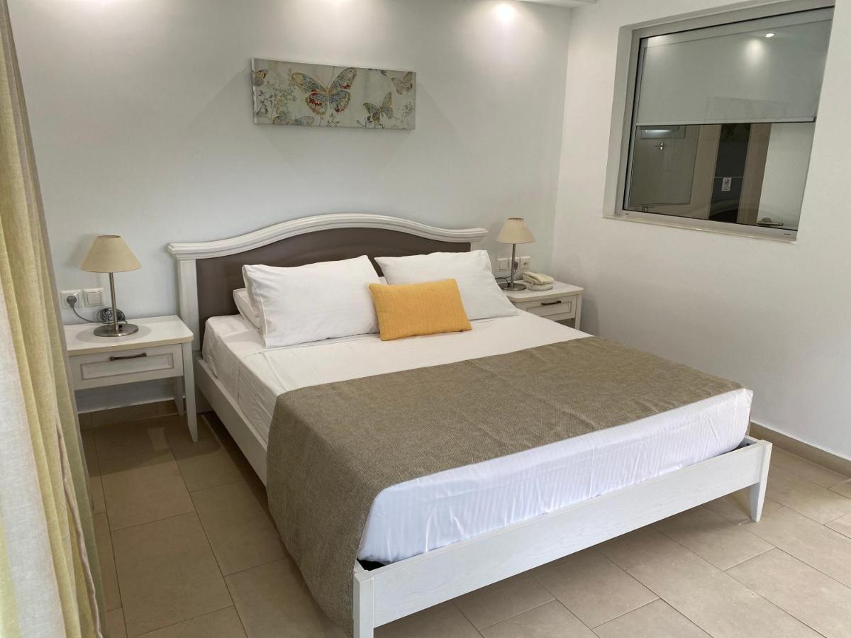 Aroma Creta Bed And Breakfast 코츠나리 외부 사진